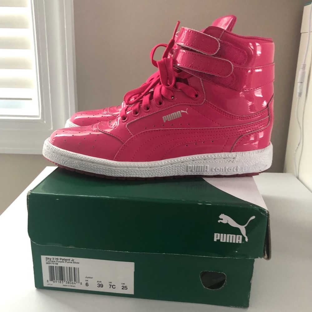 Grade School Puma size 6